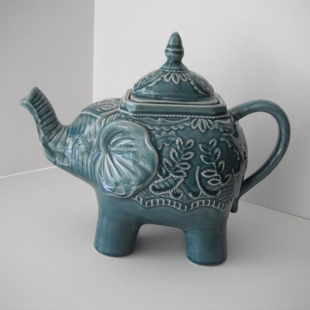 Abbott Collections Elephant Tea Pot Ceramic Trunks Up Green/Blue 7in